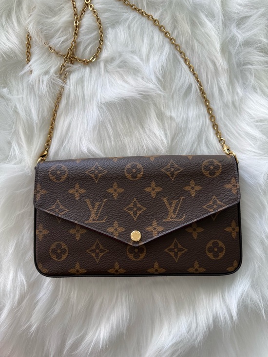 Louis Vuitton Handbags - Louis Vuitton: Monogram Pochette Felicie w/ inserts AUTHENTIC